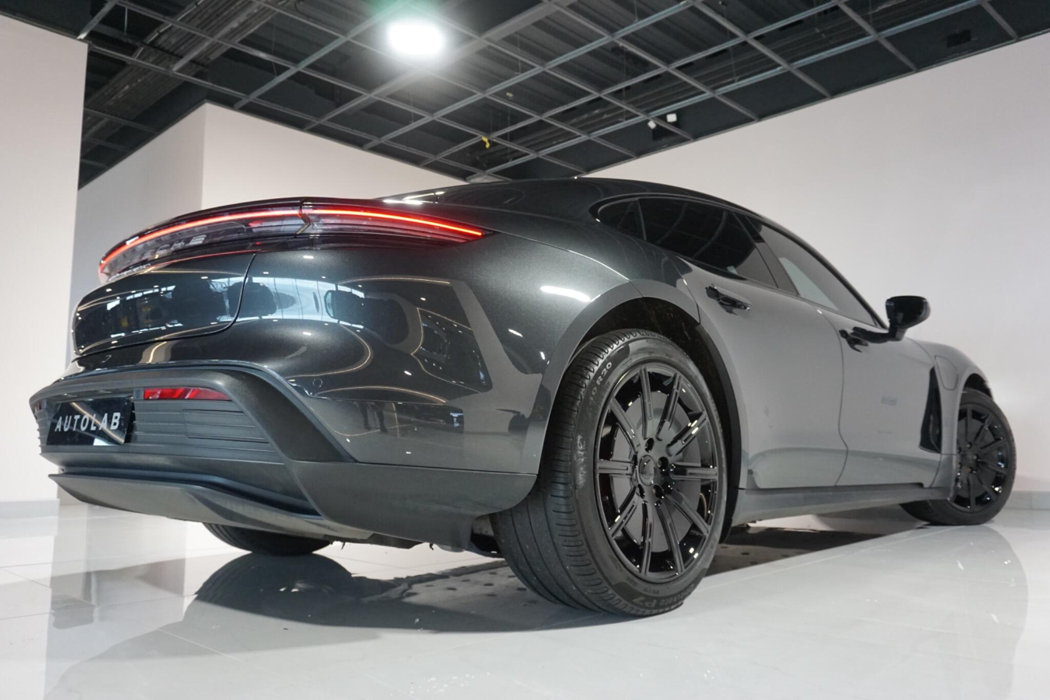 Porsche Taycan Performance Plus 93.4kWh 4S Saloon 4dr Electric Auto 4WD (571 ps)